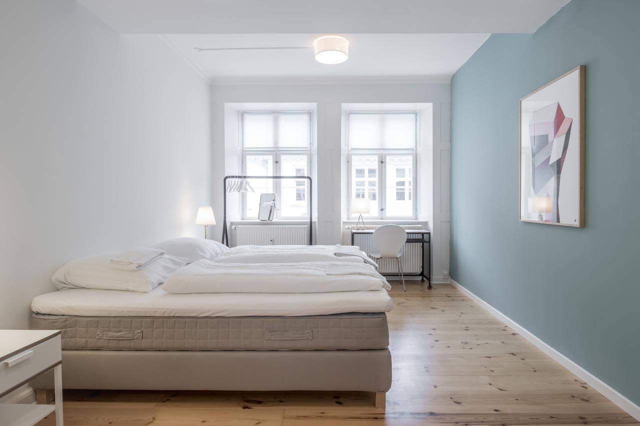Spacious In Centre Apartment *